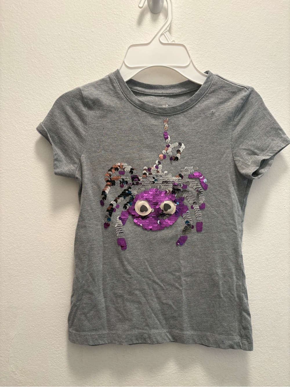 Girls' Gray Short-Sleeve Tee with Purple Sequin Spider - Unbranded